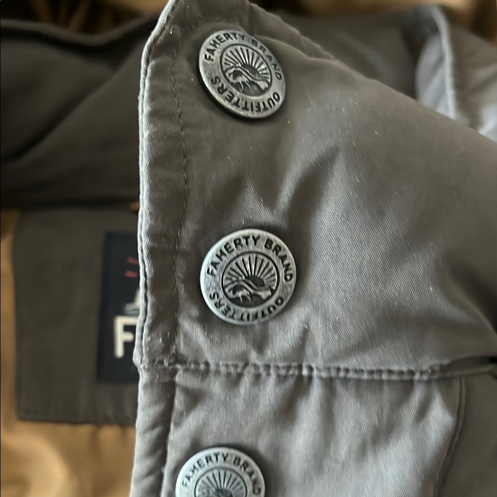Men's Gray Puffer Jacket - Picture 10 of 16